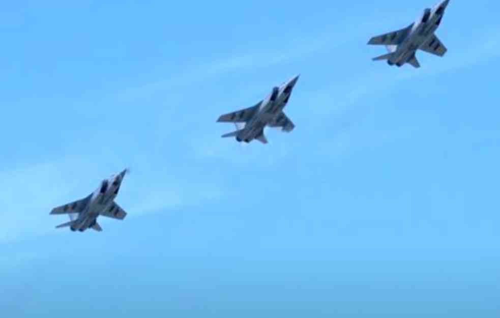 ŠTA OVO RUSIJA NAMERAVA? Rasporedila trećinu svih strateških BOMBARDERA u bazu iz koje kreću raketni napadi na Ukrajinu!