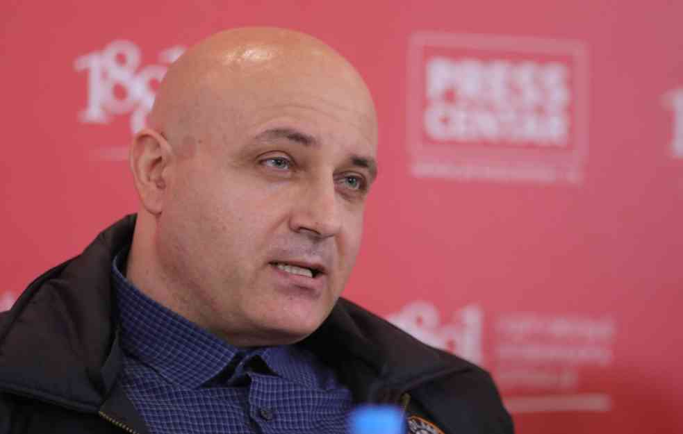 Nesuđeni direktor policije Veselin Milić izbegava suđenje