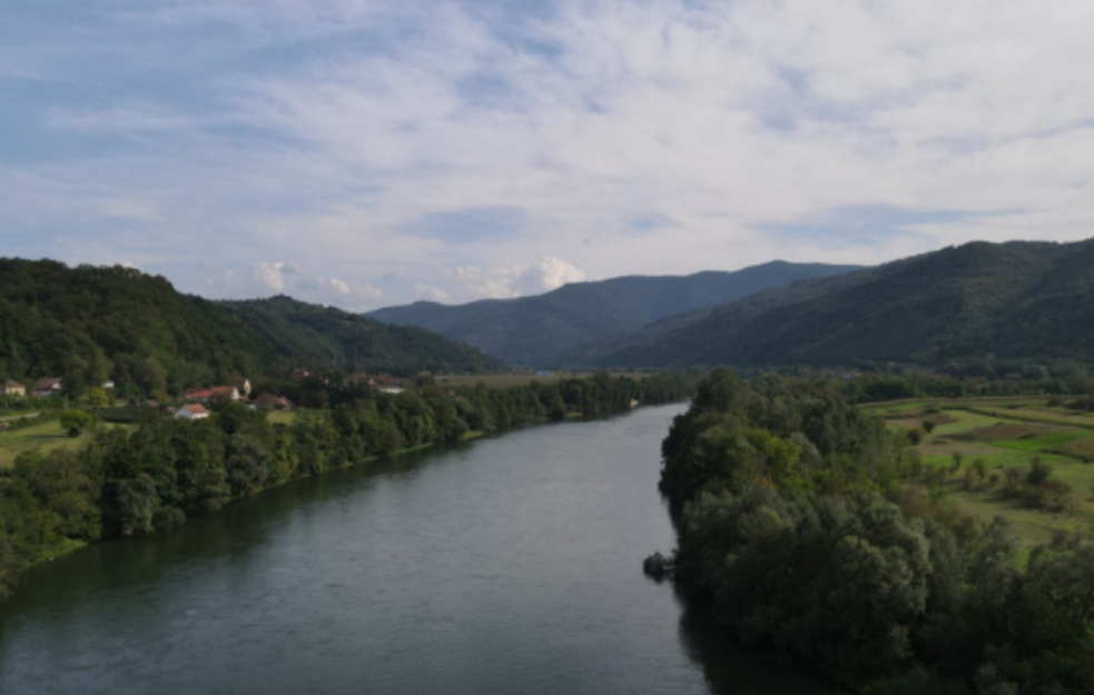 PRAVA PRIRODA: Ovakav pogled u Srbiji je lek za dušu, ovde se gnezde beloglavi supovi