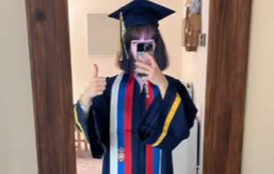 Danica iz Srbije diplomirala u SAD: Na dodeli pokazala tri prsta