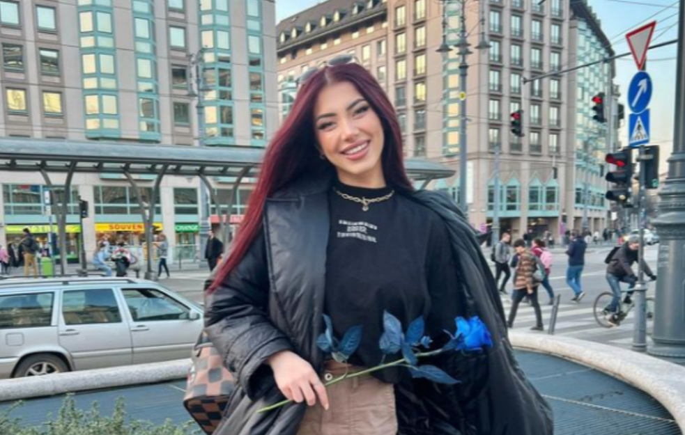 Nema ni srednju, a mlati pare na <span style='color:red;'><b>ONLIFANS</b></span>U: Influenserka zarađuje neverovatnu cifru