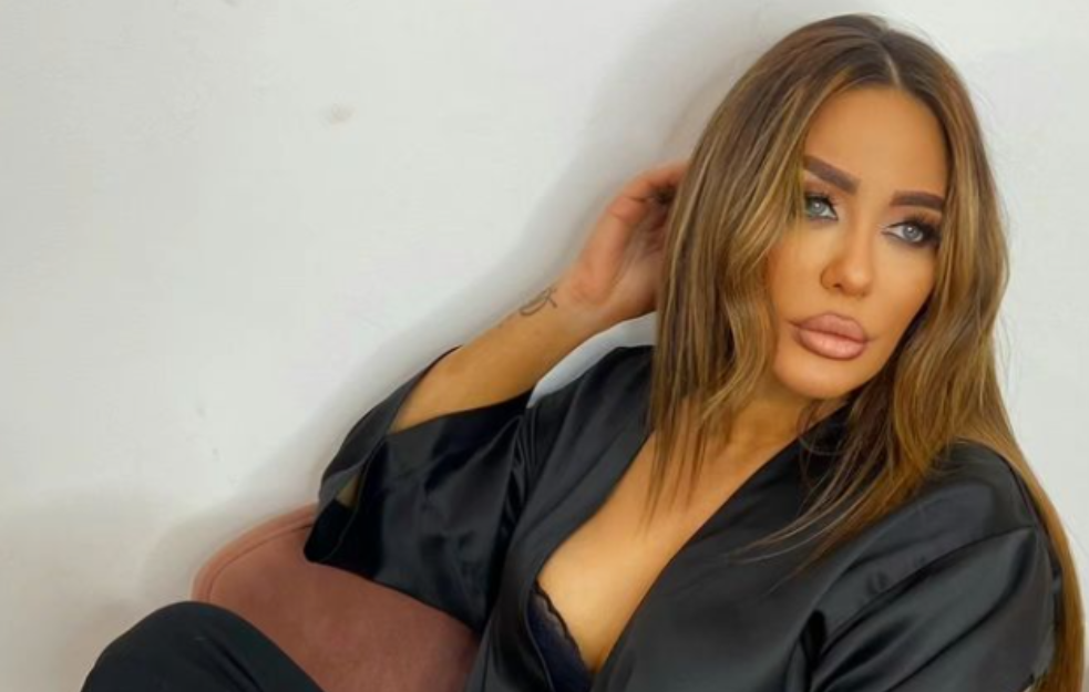 Ana Nikolić ne krije ljubav sa Rastom, objavila sliku sa posvetom: „Svet je naš“ (FOTO)