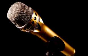 Pogodite ko je najviši pevač na estradi