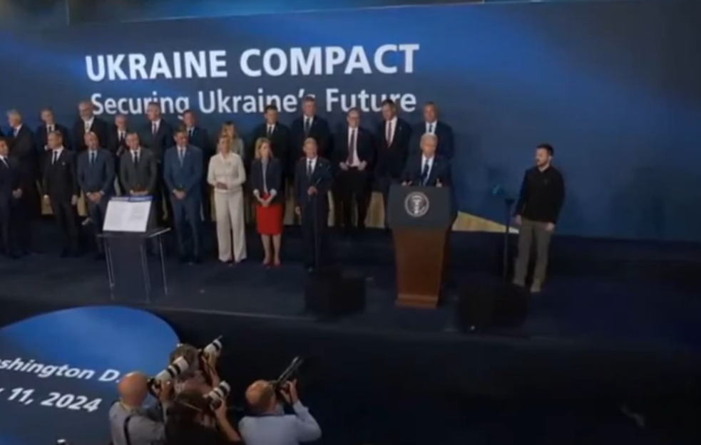DAME I GOSPODO, PREDSEDNIK PUTIN! BAJDEN OPET ŠOKIRAO: Zelenskog najavio kao predsednika Rusije (VIDEO)