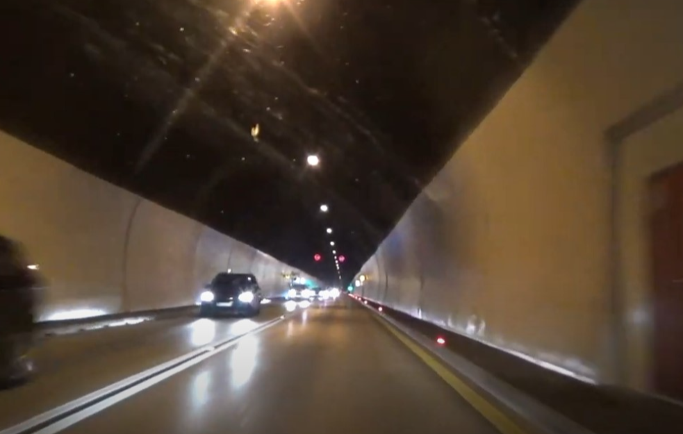 PONOVO BLOKIRAN KLJUČNI TUNEL KA JADRANSKOM MORU: U prekidu magistralni put Podgorica-Bar