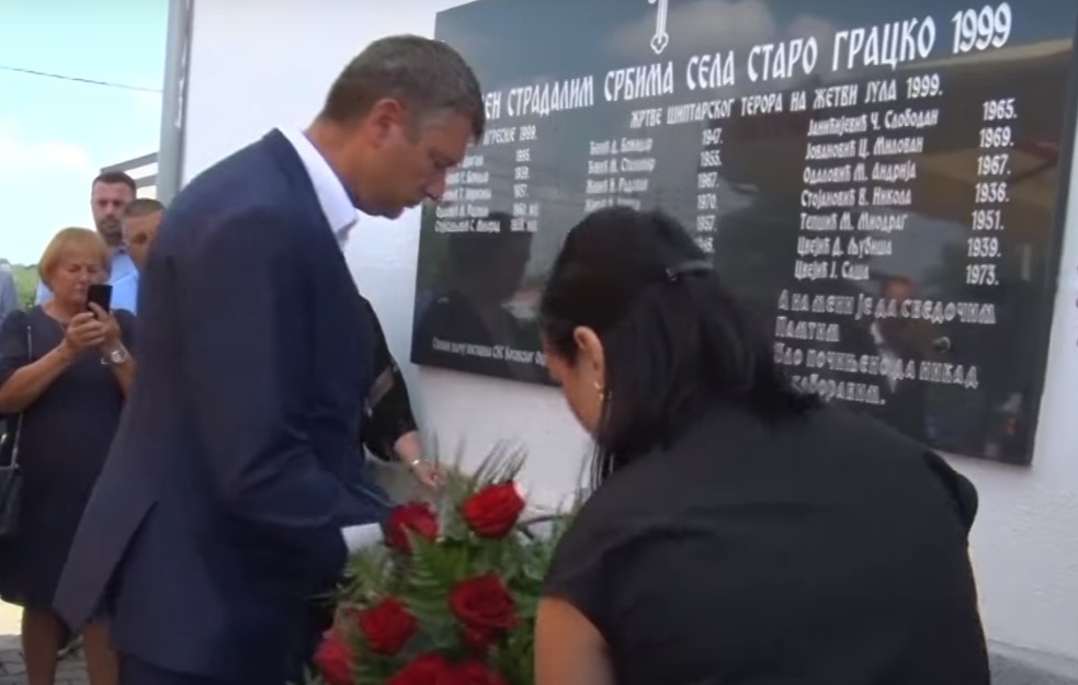 ALBANCI SU POBILI LJUDE KOJI SU SPREMALI HLEB: Parastosom obeležena 25. godišnjica od masakra 14 srpskih žetelaca (VIDEO, FOTO)