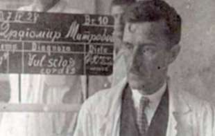 Prvi srpski doktor koji je uradio uspešnu operaciju na otvo<span style='color:red;'><b>reno</b></span>m srcu