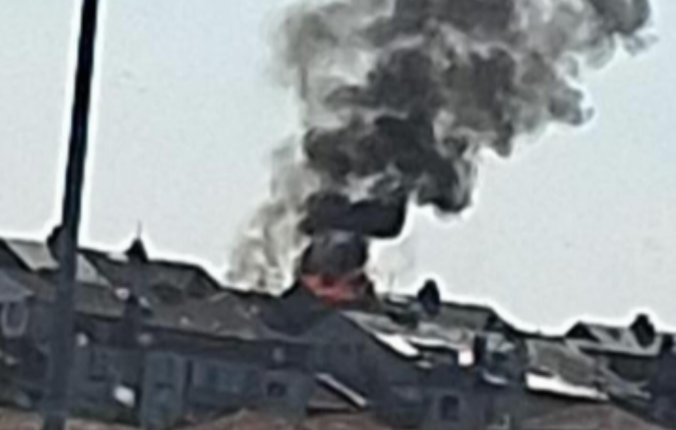 POŽAR U BARAJEVU: Crni dim iznad naselja