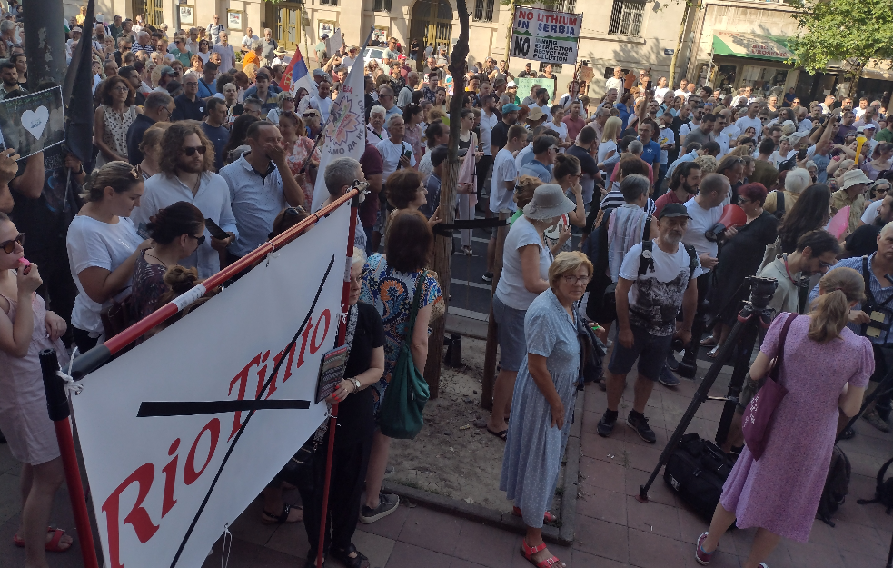„NAŠE ZDRAVLJE ILI NJIHOV PROFIT!”: U još 17 gradova najavljeni protesti protiv rudnika litijuma