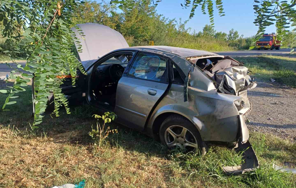 TEŠKA SAOBRAĆAJNA NESREĆA: Na putu Banatskog Novog sela ka Pančevu (FOTO)