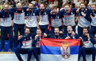 U NAJTEŽEM TRENUTKU DOŠAO JE NOVAK: <span style='color:red;'><b>Vaterpolisti</b></span> otkrili šta se dogodilo u Parizu, ostalo je ISTORIJA