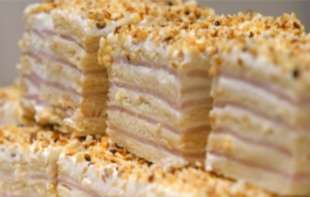 Slana <span style='color:red;'><b>torta</b></span> sa krekerima: Uz svako predjelo i svako posluženje