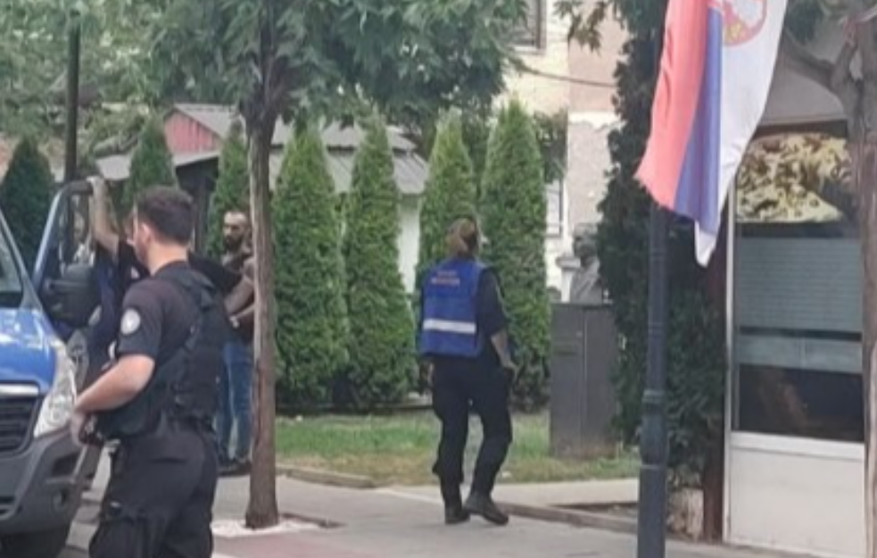 ZULUM PRIŠTINE NEMA KRAJA: Deseti dan blokade srpskih institucija na severu Kosova i Metohije