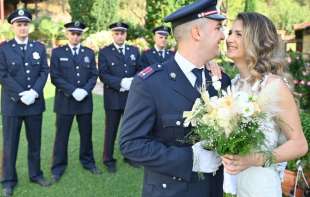 Kad se zavole <span style='color:red;'><b>vatrogasac</b></span> i policajka...