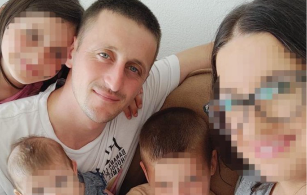 UŽASNA TUGA: Sahranjeni otac i troje dece poginuli u udesu kod Raške