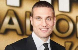 <span style='color:red;'><b>Nemanja Vidić</b></span> sinonim za gospodina: Saigrač mu umro na rukama, a onda je saigračevog oca ostavio bez teksta