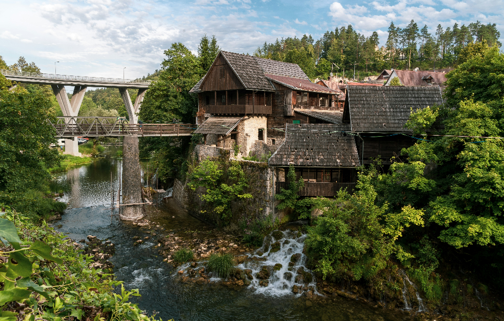 Najlepše selo na svetu nalazi se u komšiluku:  Mir, priroda i spokoj pored slapova (FOTO)