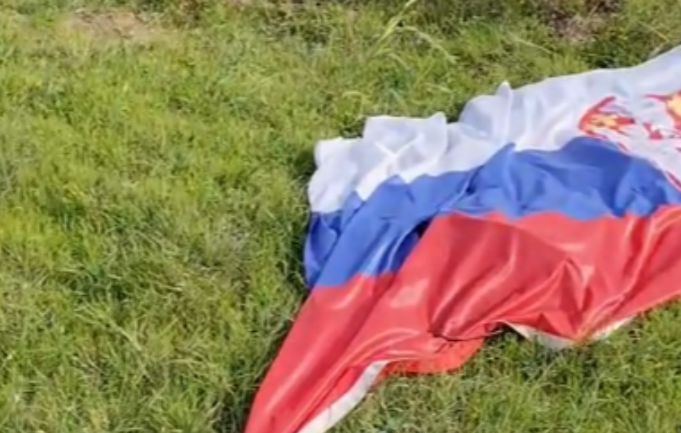 Hrvat ugledao srpsku zastavu, pa uradio nešto što niko nije očekivao (VIDEO)