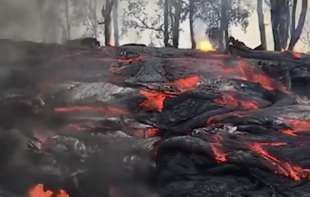 Apokaliptični prizori: Jeziva <span style='color:red;'><b>erupcija</b></span> vulkana koji je spavao osam vekova (FOTO)