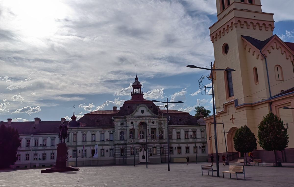 Zrenjanin bez muzičkih sadržaja za doček Nove godine zbog nesreće u Novom Sadu