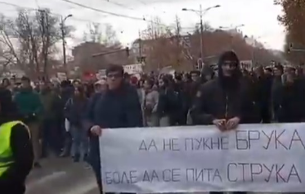Beograd stao i ove subote: Građani, studenti, aktivisti, opozicioni političari pozivaju na odgovornost 