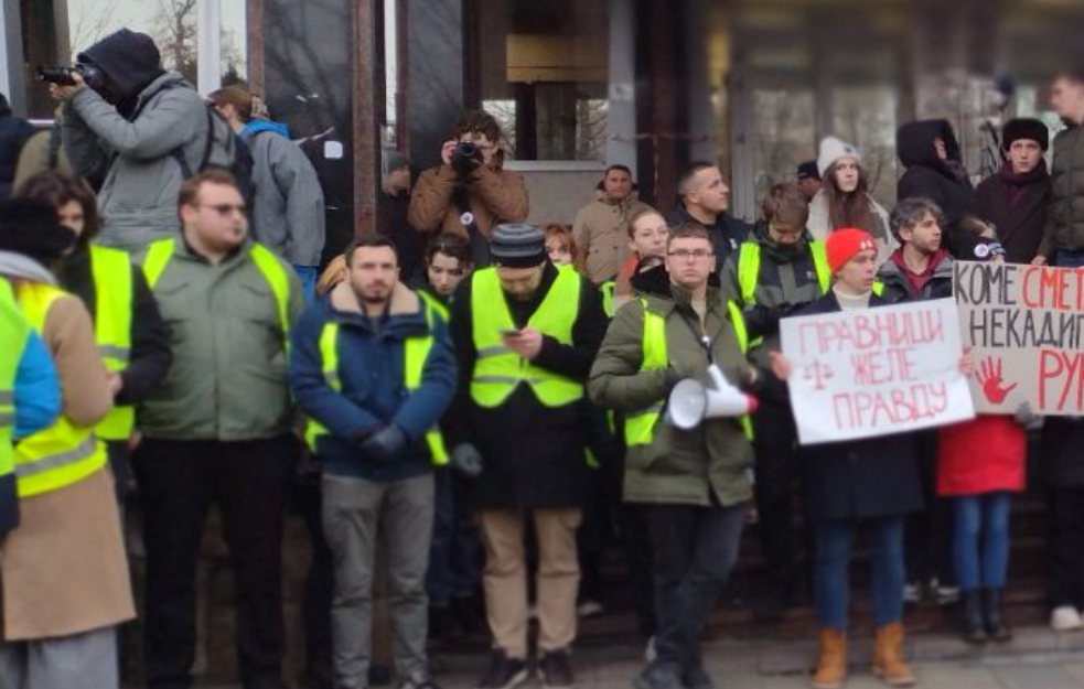 Dva meseca nakon napada saslušani studenti i profesor FDU
