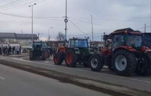 U Rači porez na imovinu povećan 60 posto, ljuti poljoprivrednici blokiraju puteve