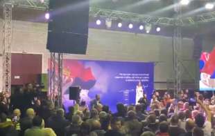 Vučić iz <span style='color:red;'><b>Trstenik</b></span>a poručio narodu: Ovo što se dešava je direktan pokušaj stranih obaveštajnih agencija da sruše Srbiju