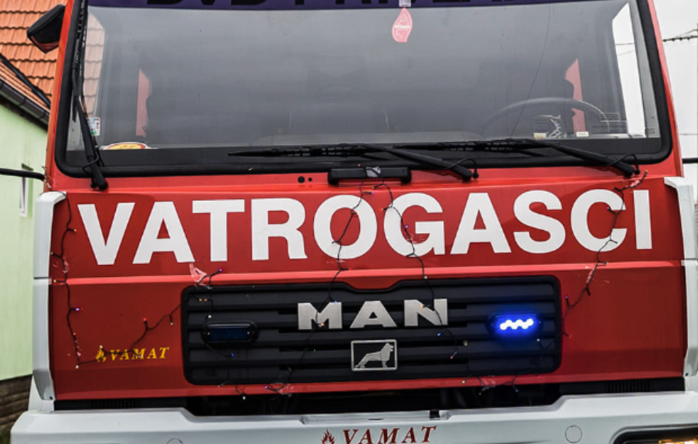Požar u Maloj Ivanči: Povređeno dvoje male dece