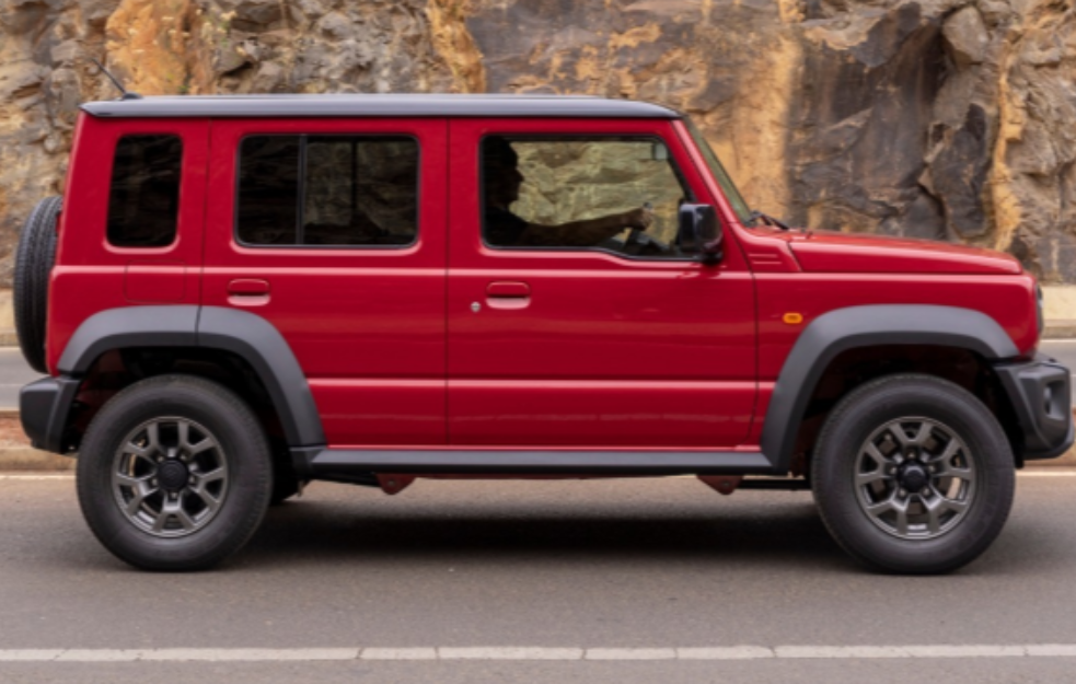 Ogromno interesovanje:Suzuki privremeno obustavio narudžbine za Jimny Nomade