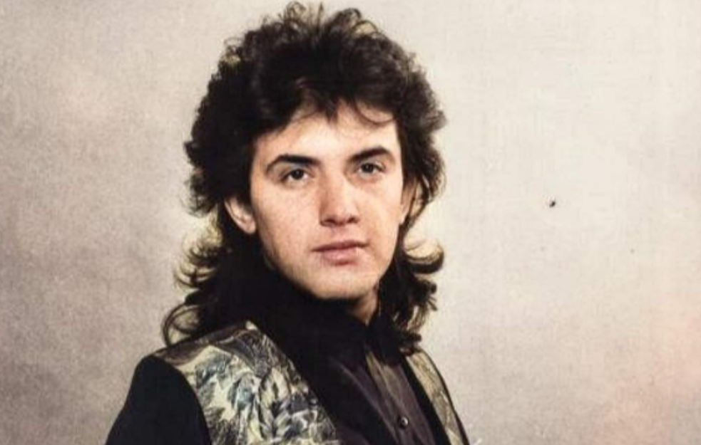 Naš pevač tragično na<span style='color:red;'><b>stradao</b></span> u 28. godini: Devojka ga nije prebolela, nikada se nije udala