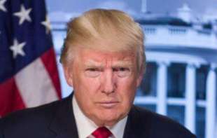 Trampova administracija stavlja zaposlene u <span style='color:red;'><b>USAID</b></span> na plaćeno odsustvo i zatvara 1.600 radnih mesta u SAD