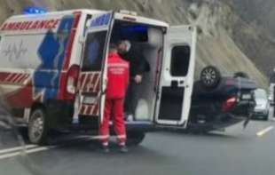 Automobil ZAVRŠIO NA KROVU: Težak udes na putu za <span style='color:red;'><b>Zlatibor</b></span>