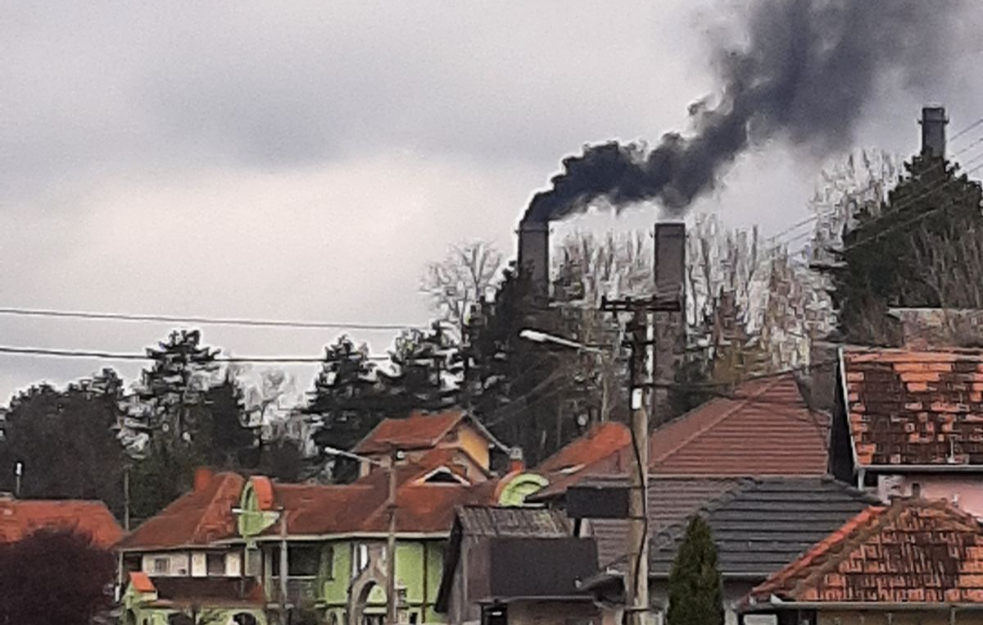 VELIKI CRLJENI CRNA EKOLOŠKA TAČKA, MEŠTANI OGORČENI: Okruženi smo otrovima, niko ne reaguje 