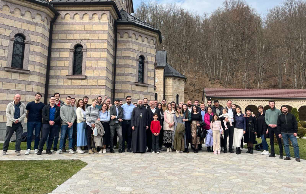 Decenijsko sabranje Baštioničara u Nedelju Pravoslavlja u manastiru Osovica