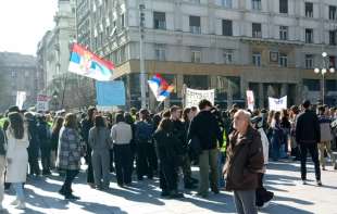 Veliki <span style='color:red;'><b>protest studenata</b></span> ispred Skupštine: Očekuje se masovno okupljanje, a ovo je detaljan vodič za današnji skup
