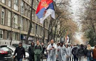 Sever<span style='color:red;'><b>noma</b></span>kedonski mediji: Protest u Beogradu prekretnica za Vučićevu vladavinu
