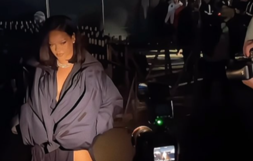  Rijana ponovo frapira svojim smelim i provokativnim izdanjem (VIDEO)