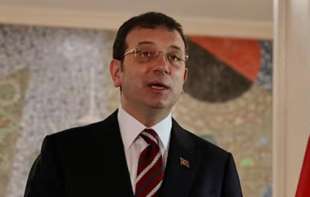  <span style='color:red;'><b>Erdogan</b></span>ov suparnik pod policijskom opsadom: Uhapšen gradonačelnik Istanbula