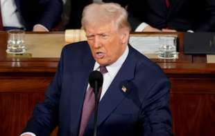 Donald Tramp upozorio Zelenskog da ne odbacuje sporazum o mineralnim <span style='color:red;'><b>resursi</b></span>ma