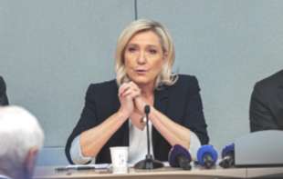 Policija čuva kuću sudije koja je donela presudu protiv <span style='color:red;'><b>Marin Le Pen</b></span>