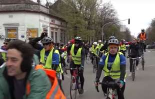 Pedalama do pravde: <span style='color:red;'><b>Studenti biciklisti</b></span> završili drugu etapu i stigli u mađarski Dunajvaroš 