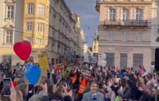 Studenti biciklisti stigli u Linc, svečano dočekani, uz uzvike Pumpaj