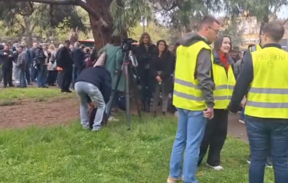 Blokada studenata u Nišu: Protesti ispred Medicinskog fakulteta