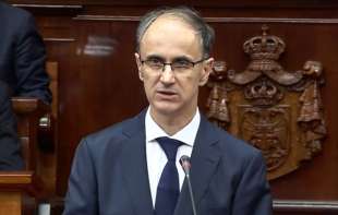 Macut preuzeo od Vučevića <span style='color:red;'><b>dužnost</b></span> predsednika Vlade Srbije