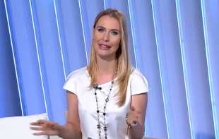<span style='color:red;'><b>Voditeljka</b></span> (48) umalo dobila sepsu: Otkrila zašto se ne udaje i nema decu