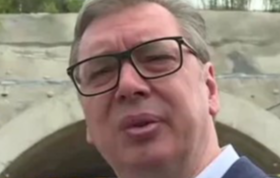 "Ovo je neverovatno, samo da ljudi vide": Vučić obilazi radove na auto-putu na deonici Preljina - Požega