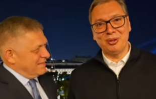 Vučić u Moskvi sa Ficom: Izdržaćemo, pobediće <span style='color:red;'><b>Slovačka</b></span> i Srbija