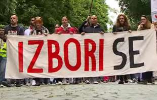 Pritisci na Univerzitet: <span style='color:red;'><b>Profesori</b></span> upozoravaju – studenti odlučuju