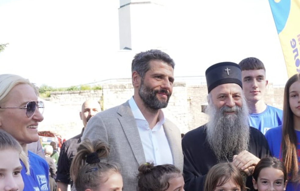 Gradonačelnik Šapić i patrijarh Porfirije na manifestaciji „Beogradski dani porodice”